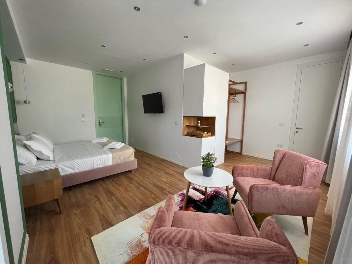 Ginger Home Tirana Esterno foto