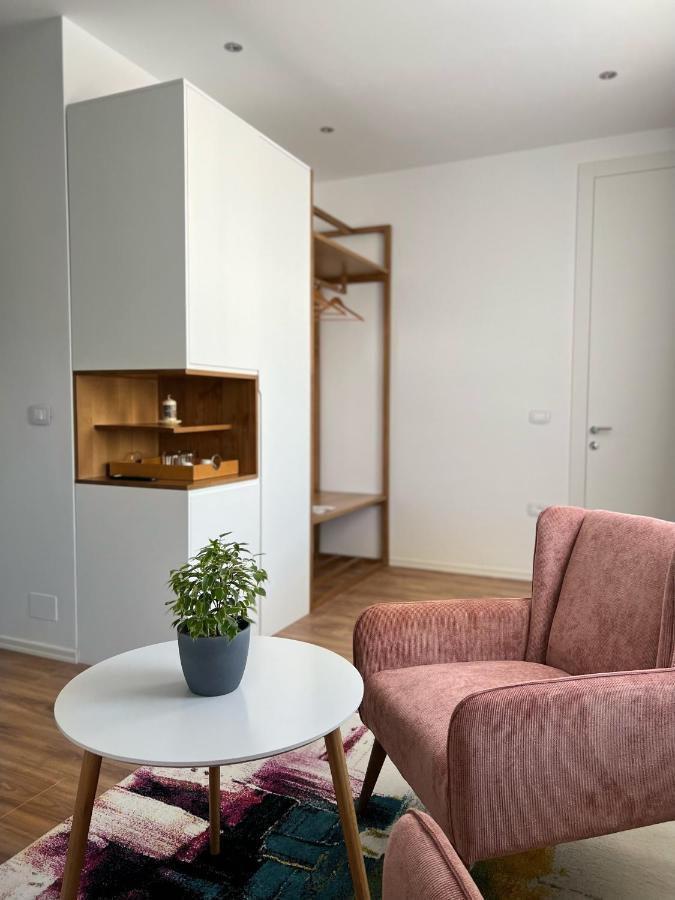 Ginger Home Tirana Esterno foto